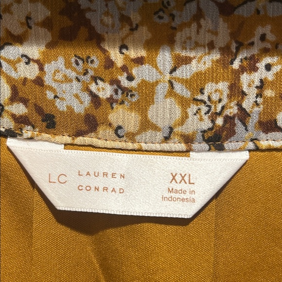 Women’s Lauren Conrad peasant blouse top - Picture 3 of 4